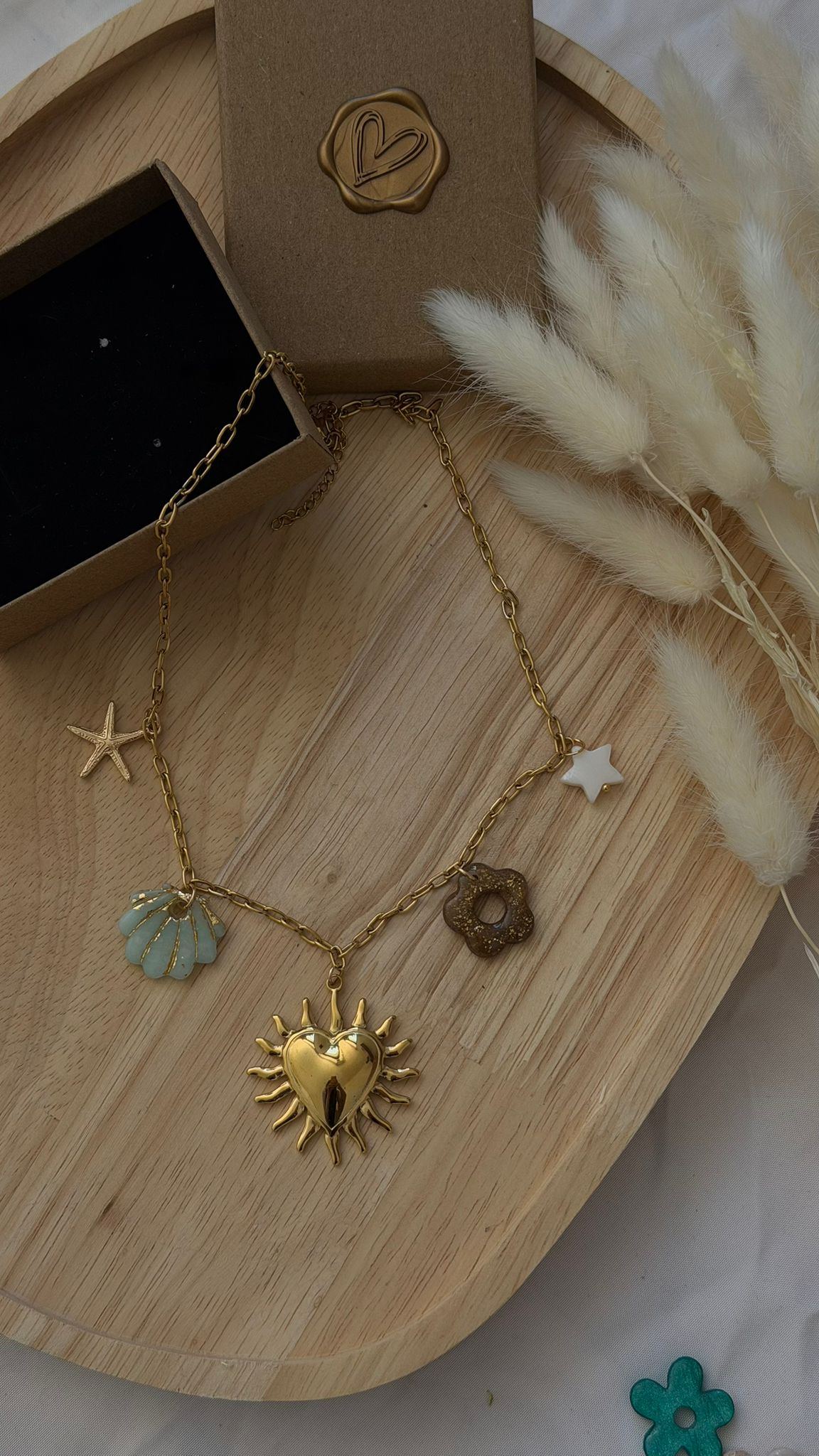 Collier Solara