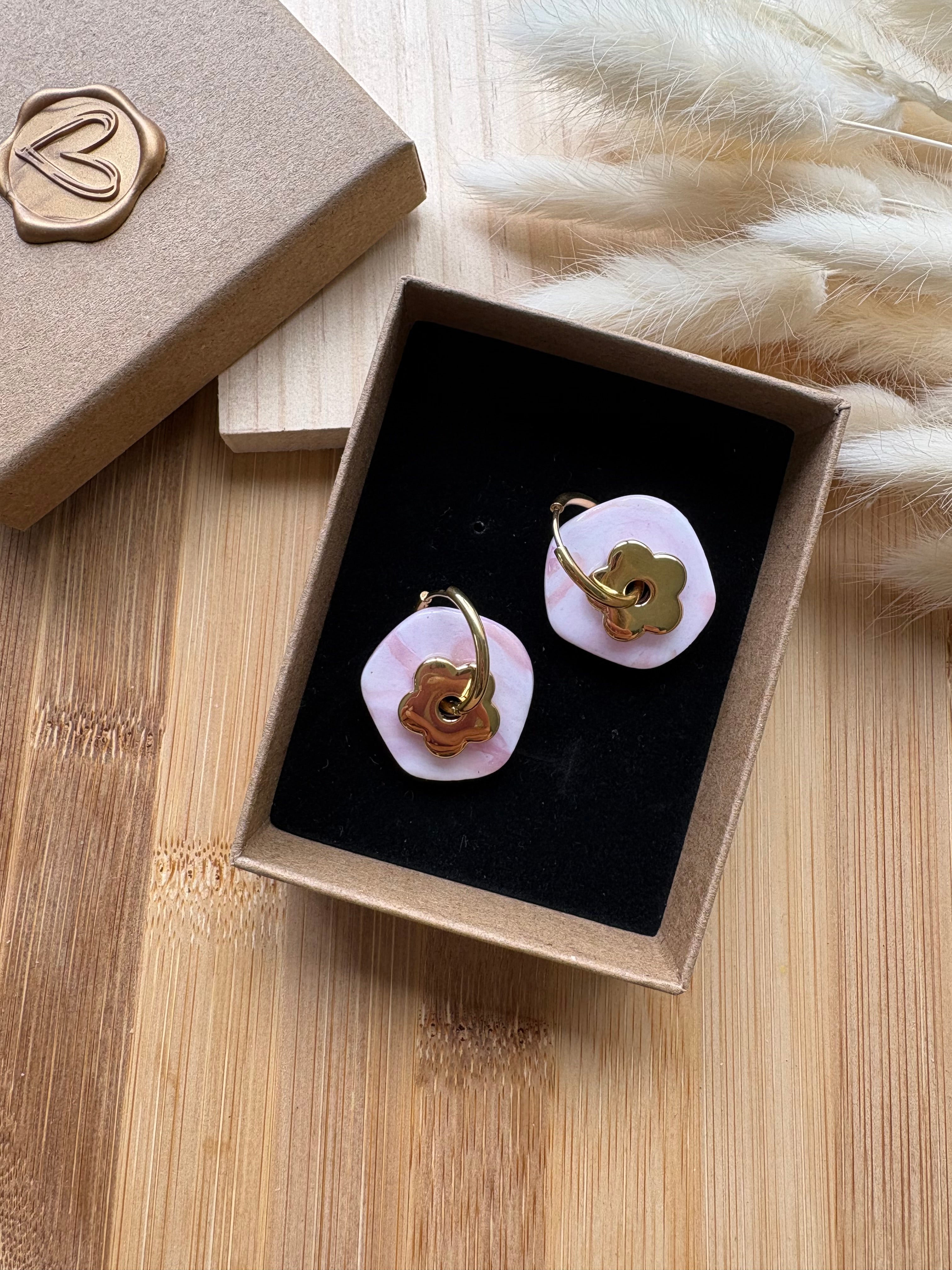 Boucles créoles dorées, Rose Perle
