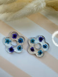 Pampilles fleur en résine – Fleurs séchées bleu cobalt & violet